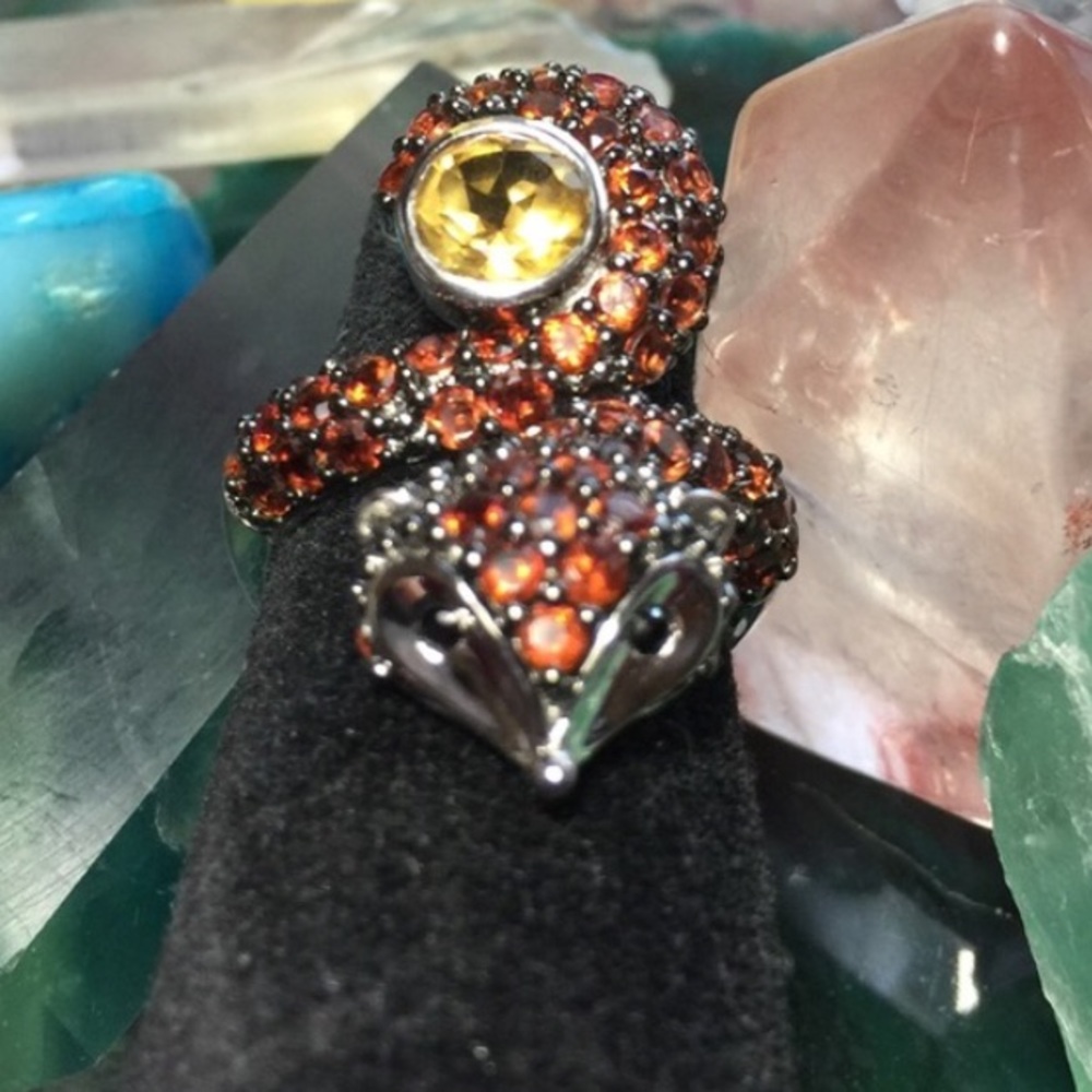 5⭐️. RARE GEMSTONES COVER THIS WONDERFUL FOX RING - Picture 5 of 8